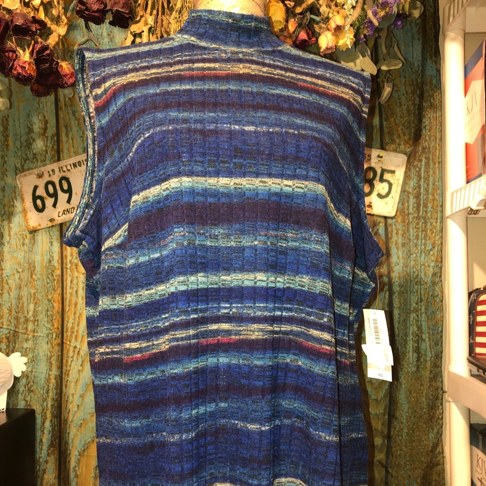 Woman’s plus size 1X knit Top by “Allison Daley”